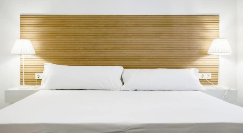 Catalina Suites Apartments Downtown Valencia 2