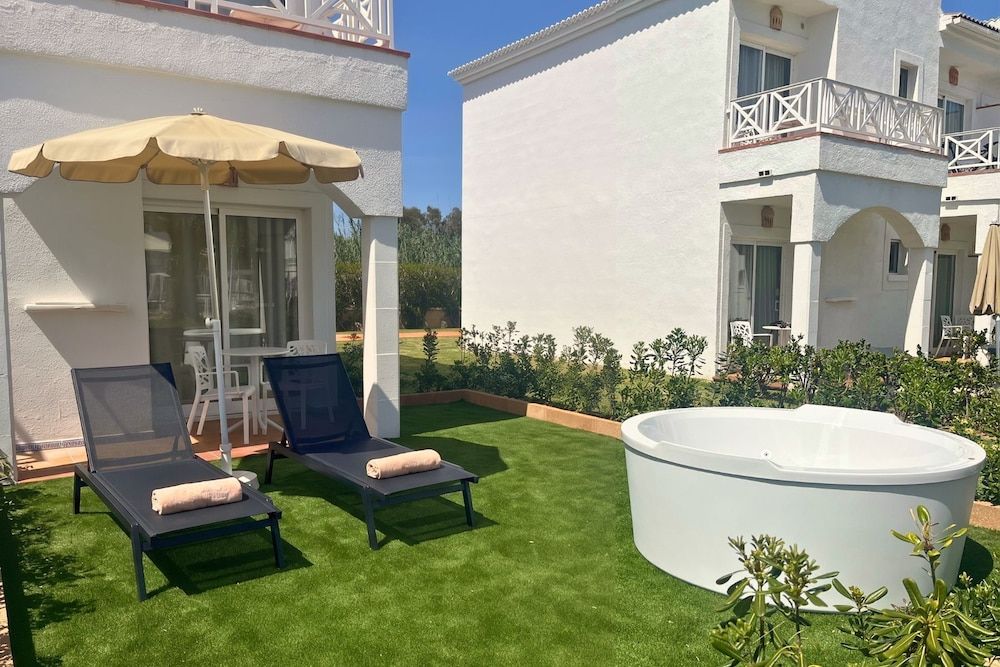 Garden Saladina - Adults Only 1