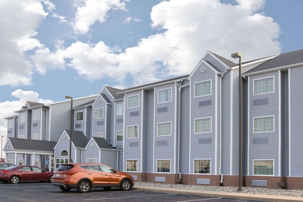 Microtel Inn & Suites by Wyndham Delphos 1