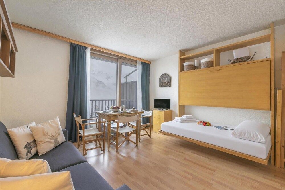 Studio Sansi 34 With Balcony Views 2