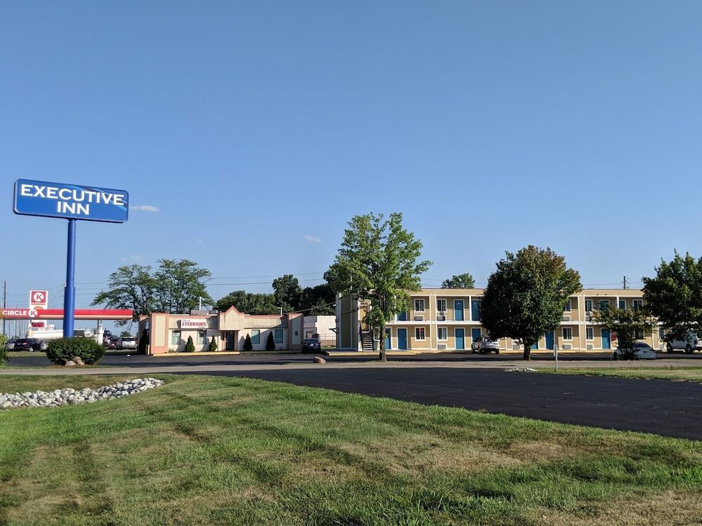 Executive Inn 1
