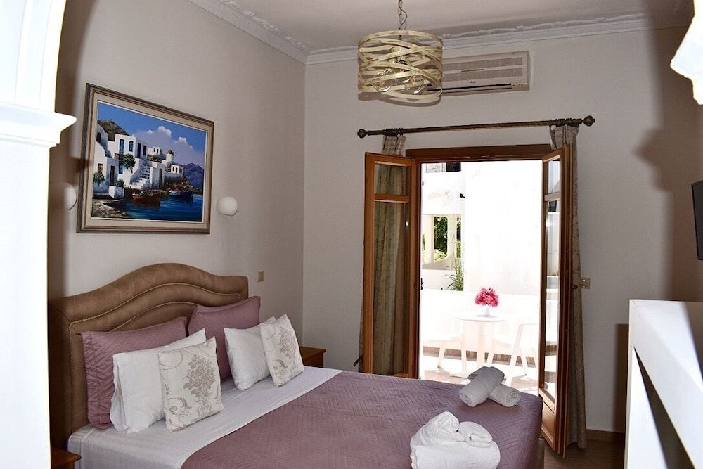 Minoa Hotel 1