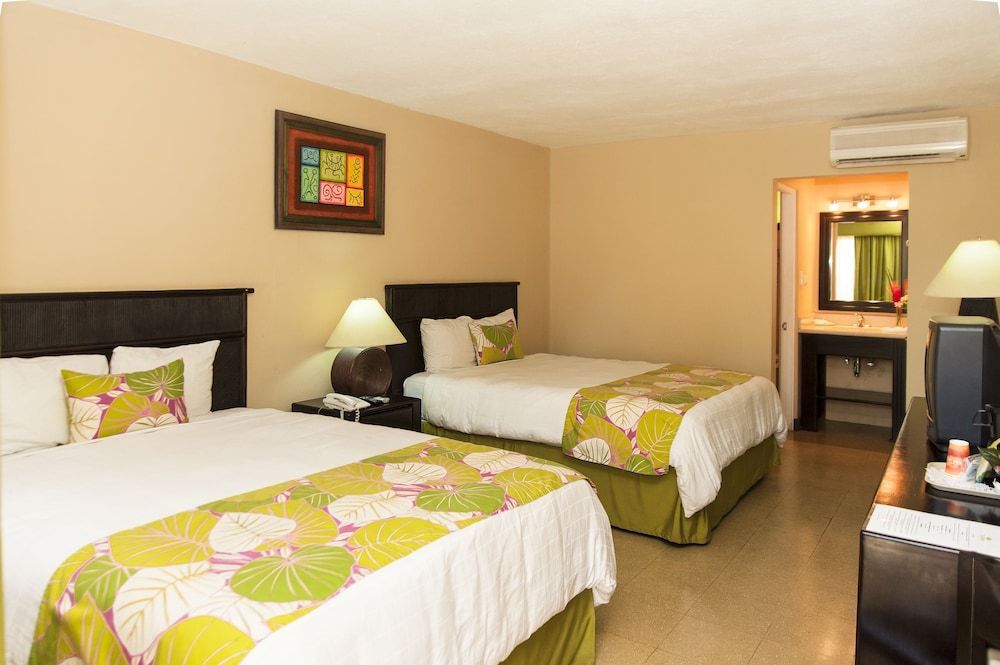 Coco Beach Hotel 1