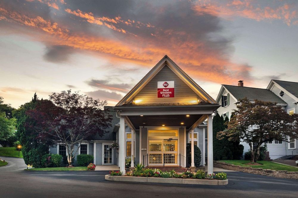 Best Western Plus Cold Spring 1