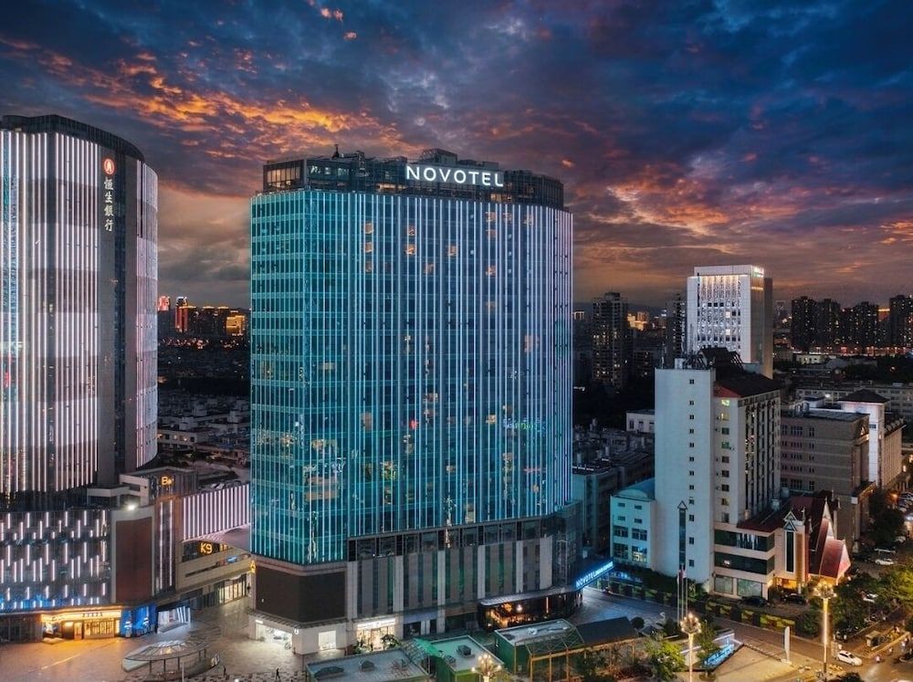 Novotel Living Yunnan Dianchi Times 1