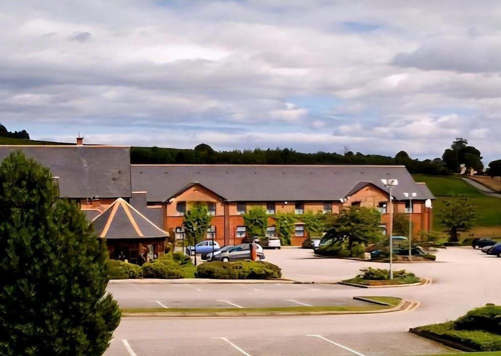 Monifieth Farm Hotel 1