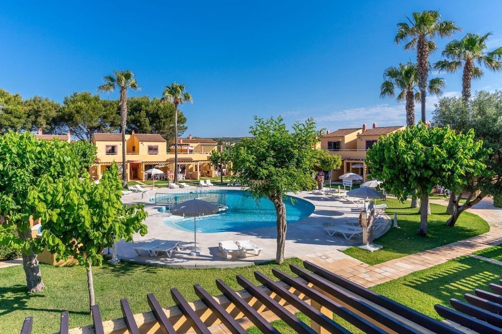 Apartamentos Ses Anneres 1