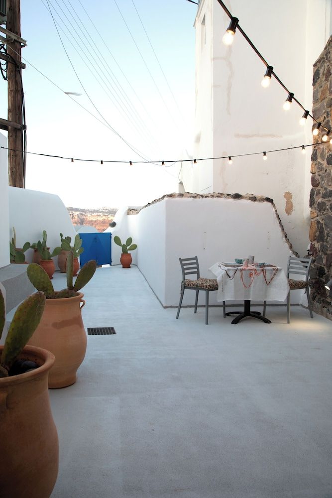 Amphora Villas Santorini Akrotiri 1