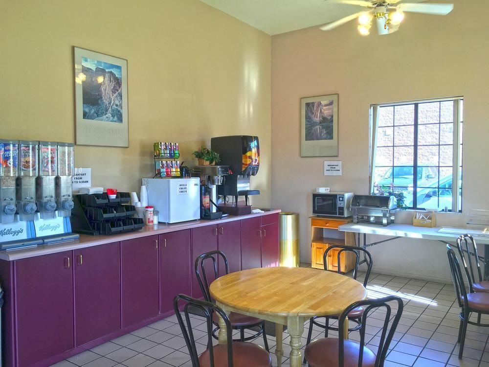 America's Best Inn & Suites St. George 1