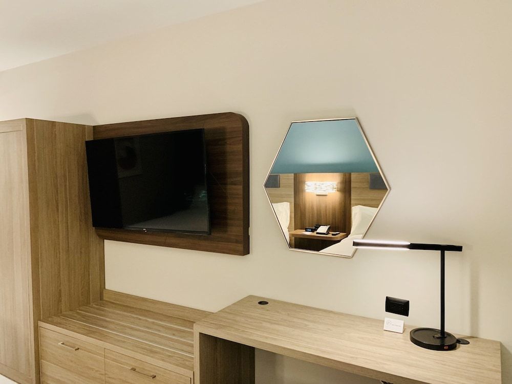 Holiday Inn Express GUADALAJARA VALLARTA PONIENTE by IHG 2
