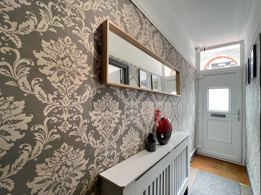 Clarence House 3 Bedrooms 8min to Station E17 North East London 1