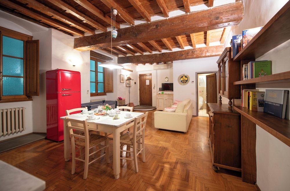 Terme Apartment by Mamo Florence 1