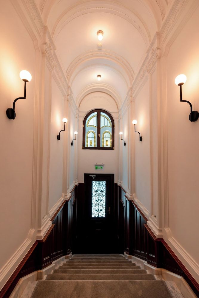 Ecletico Villa 2