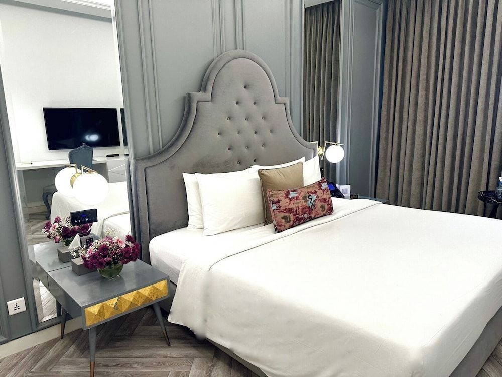 The Nishat Hotel Johar Town 1
