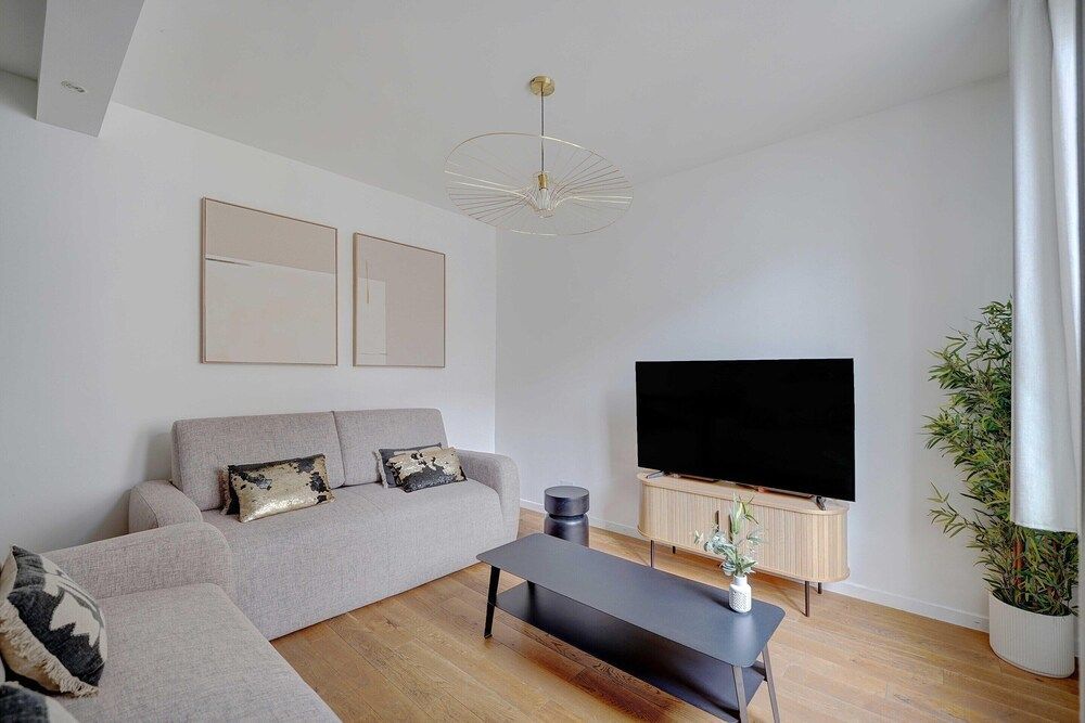 Charming apartment with terrasse - 1BDR- 6P - Sacré-Cœur 1