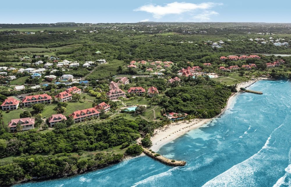 Pierre & Vacances Residence Premium Les Tamarins 1