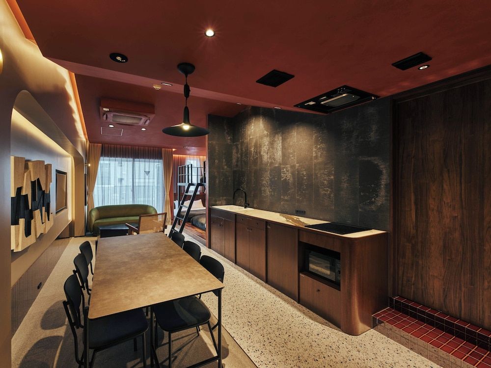illi Tria Shibuya 1