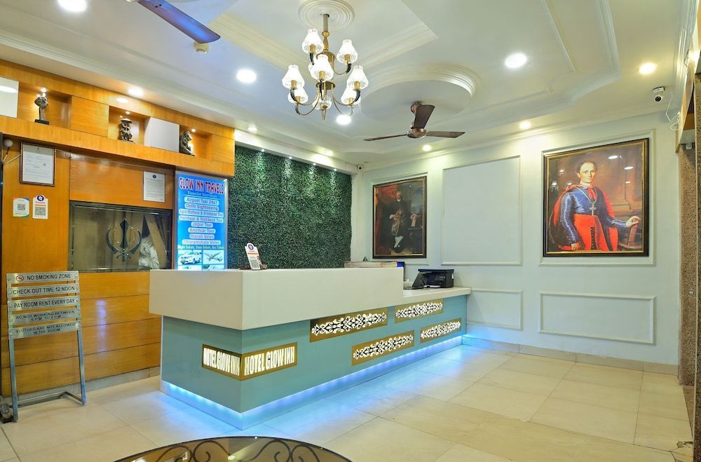 Hotel Glow Inn 2