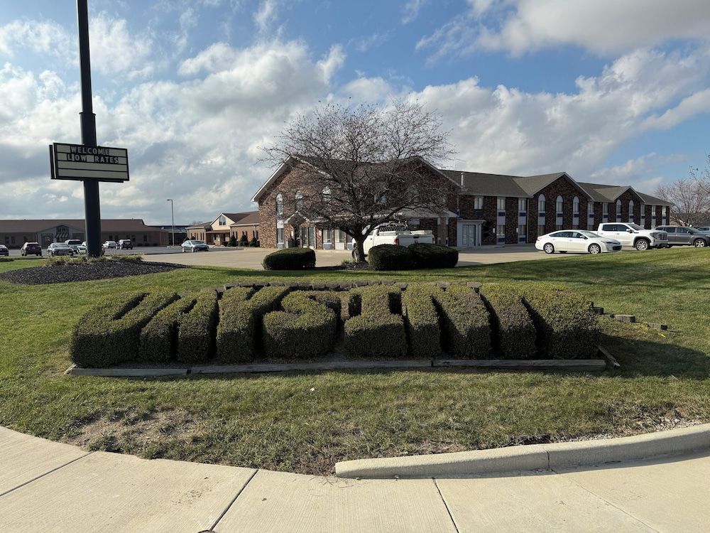 Days Inn by Wyndham Muncie -Ball State University 1