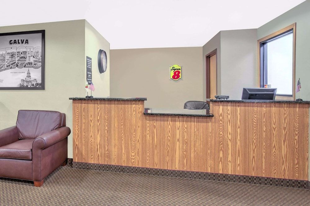 Super 8 by Wyndham Galva 2