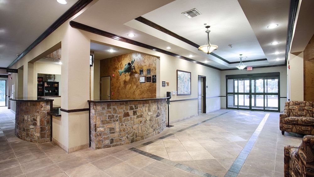 Best Western Plus Emory at Lake Fork Inn & Suites 2