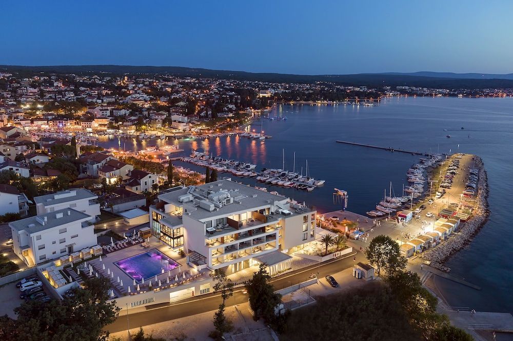 Luxury Hotel Riva 1