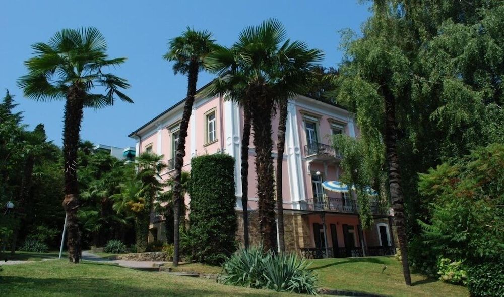 Hotel & Hostel Montarina 1