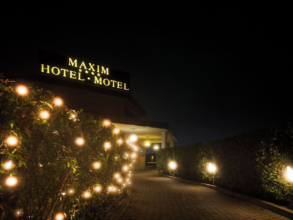 Hotel Maxim 1