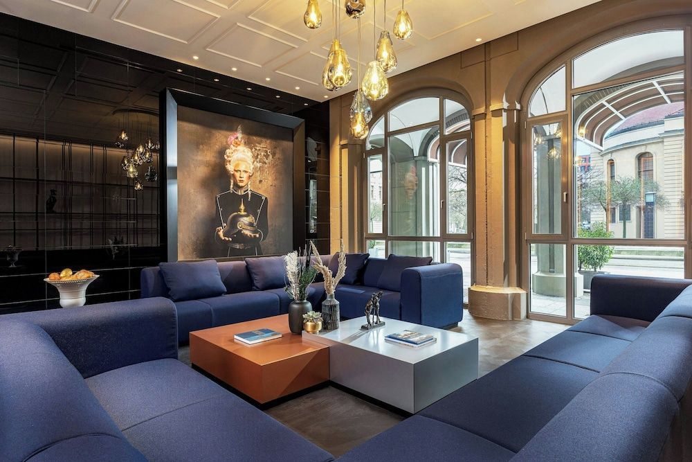 Hotel Luc, Autograph Collection 1