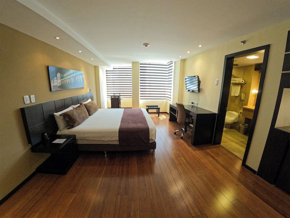 Mercure Alameda Quito 2
