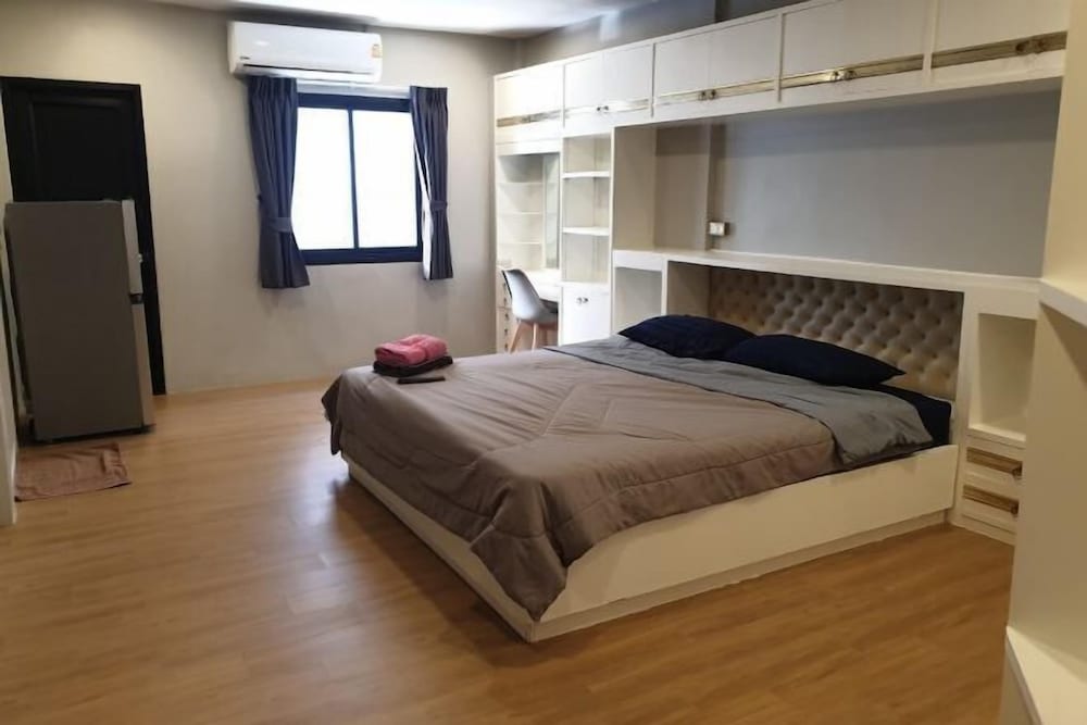 Asleep Hostel 1