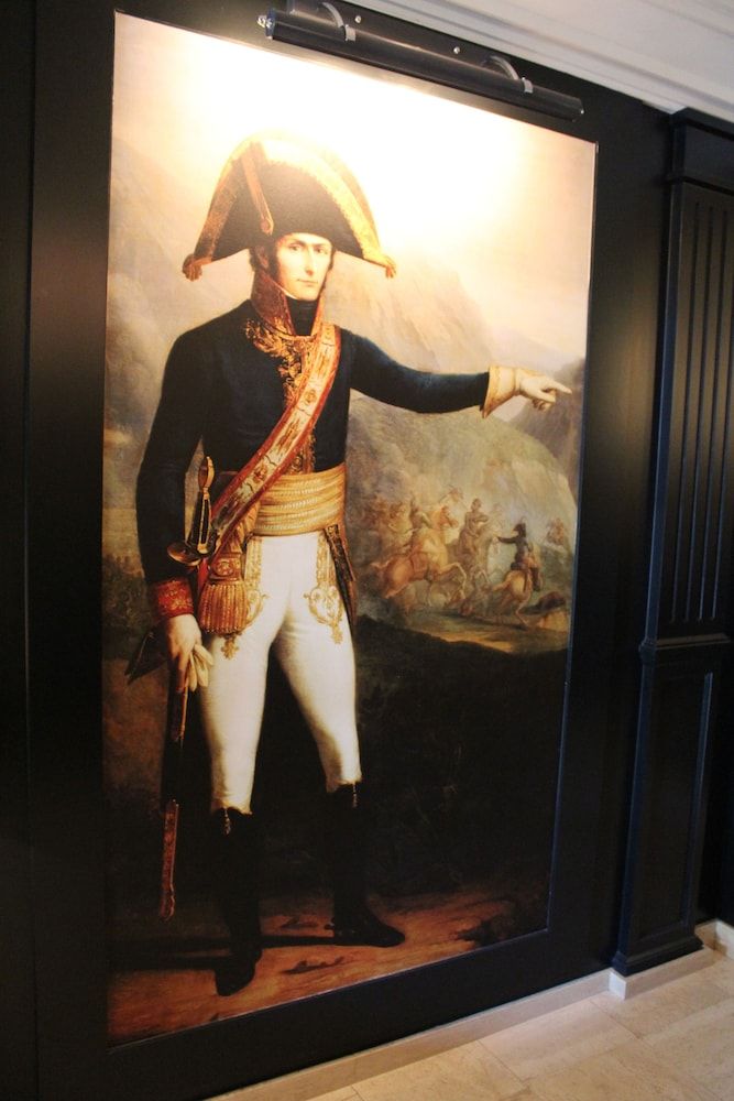 Hotel Saint Cyr Etoile 2