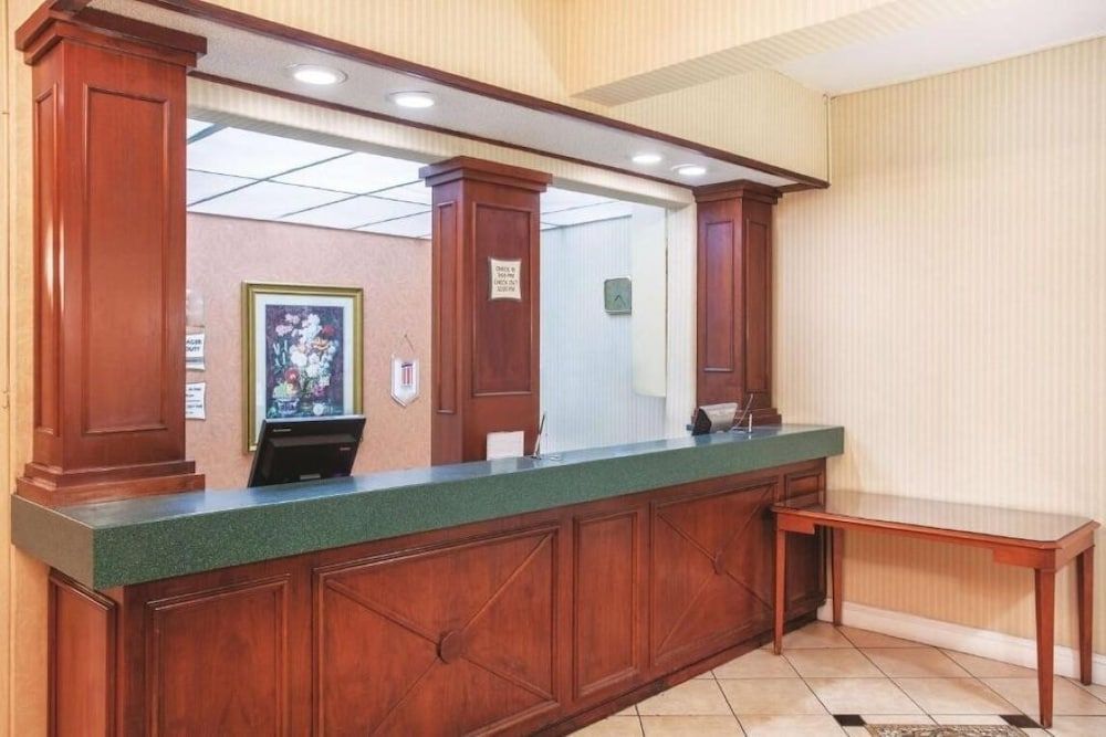 University Inn & Suites Berkeley 1