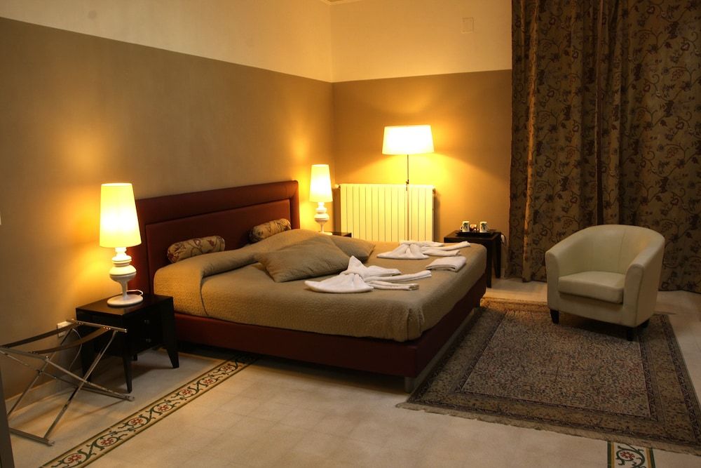 Abatellis Luxury 1