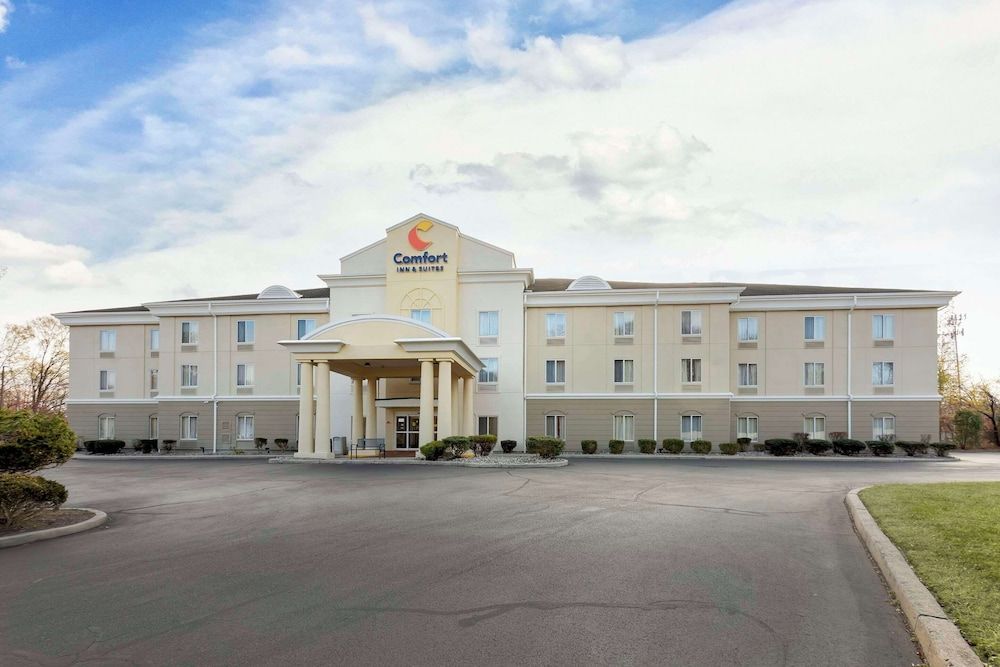 Comfort Inn & Suites Carneys Point - Pennsville 1
