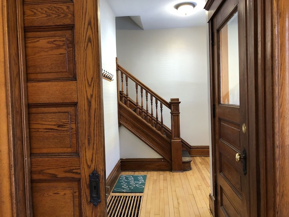 Midtown Manor 2