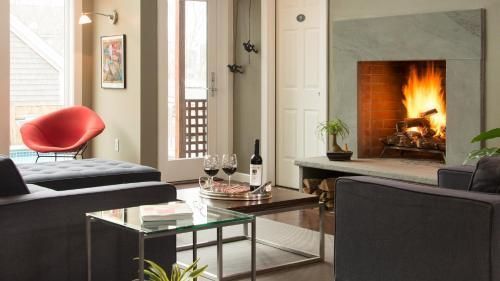 8 Dyer Hotel 2