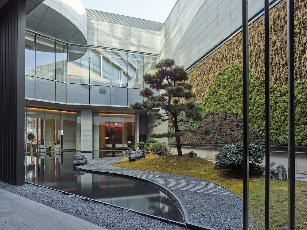 HUALUXE Nanjing Yangtze River by IHG 2