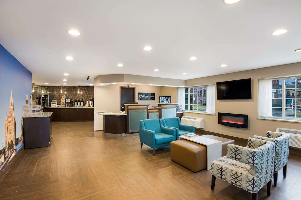 Clarion Pointe Syracuse Downtown 2