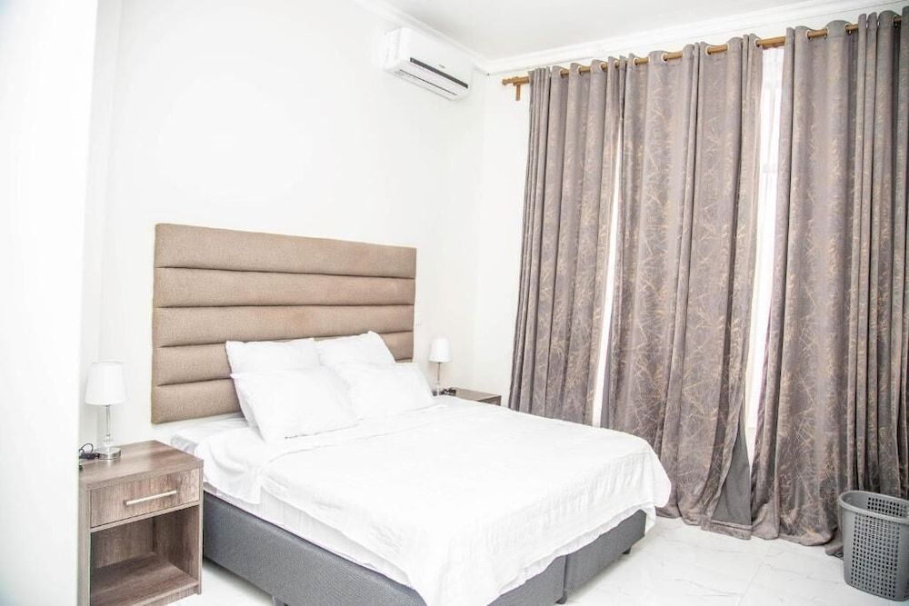 Longhorn Executive Apartment 1