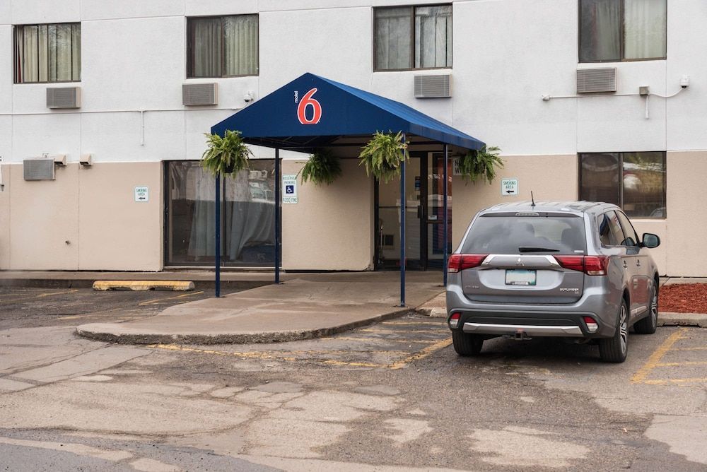 Motel 6 Saint Paul, MN - I-94 1