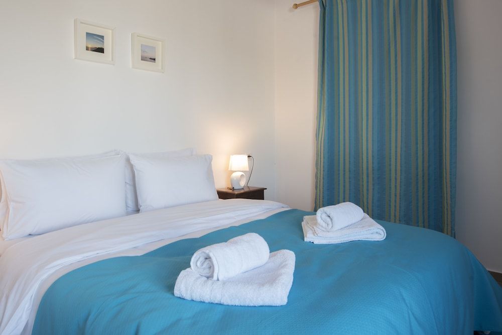 Santorini Traditional Suites 2