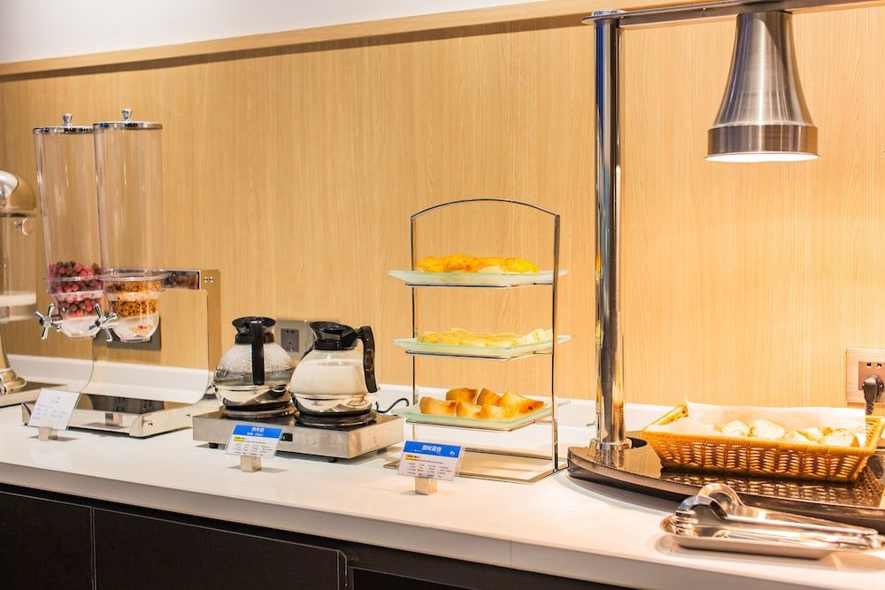 Holiday Inn Express Jiangmen Jianghai by IHG 1