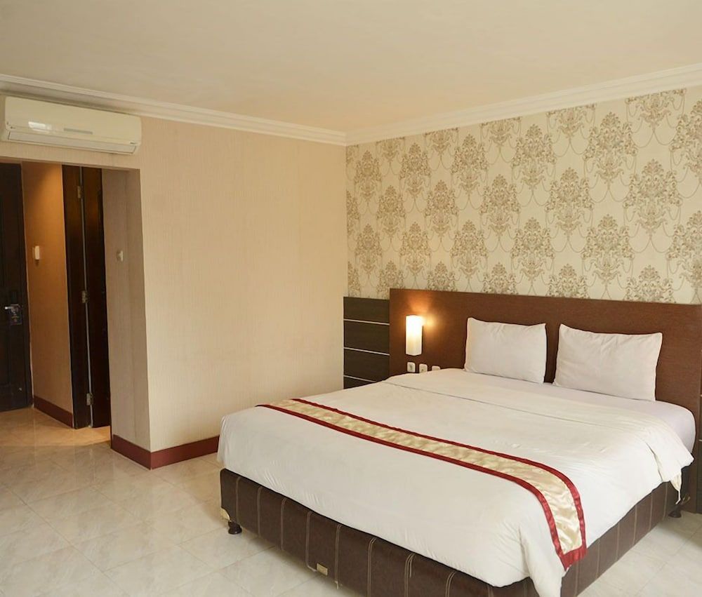 Hotel 88 Diponegoro 1
