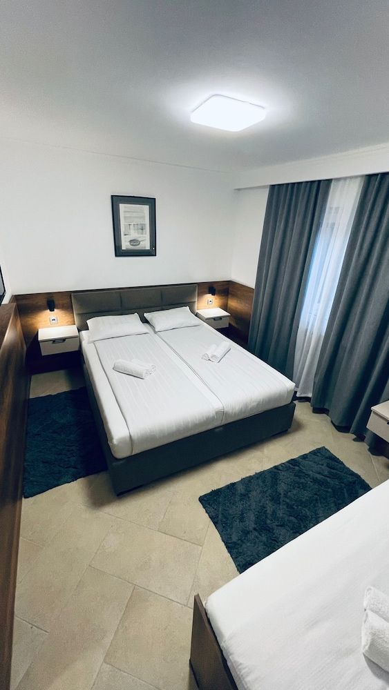 Kollar D Guest House - Prenoćište ROOMS 1