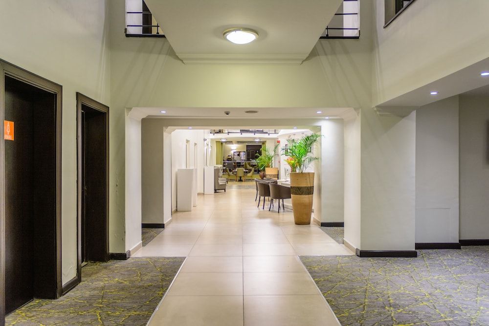 Leola Boutique Hotel Ikeja - Lagos 2