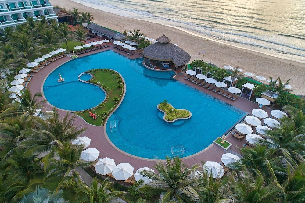 The Sailing Bay Beach Resort 1
