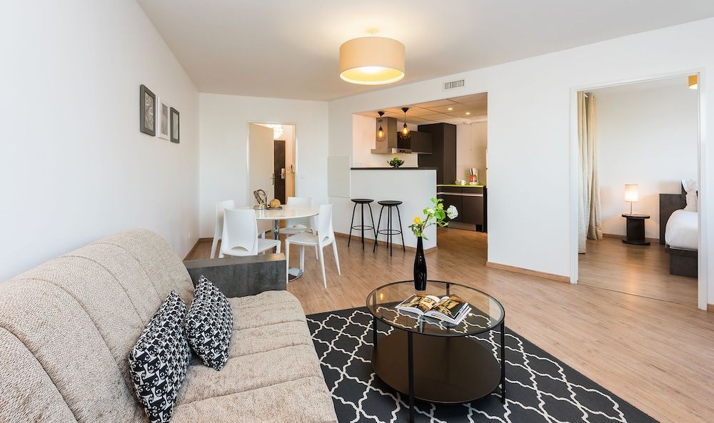 Ténéo Apparthotel Talence - Arthena 1
