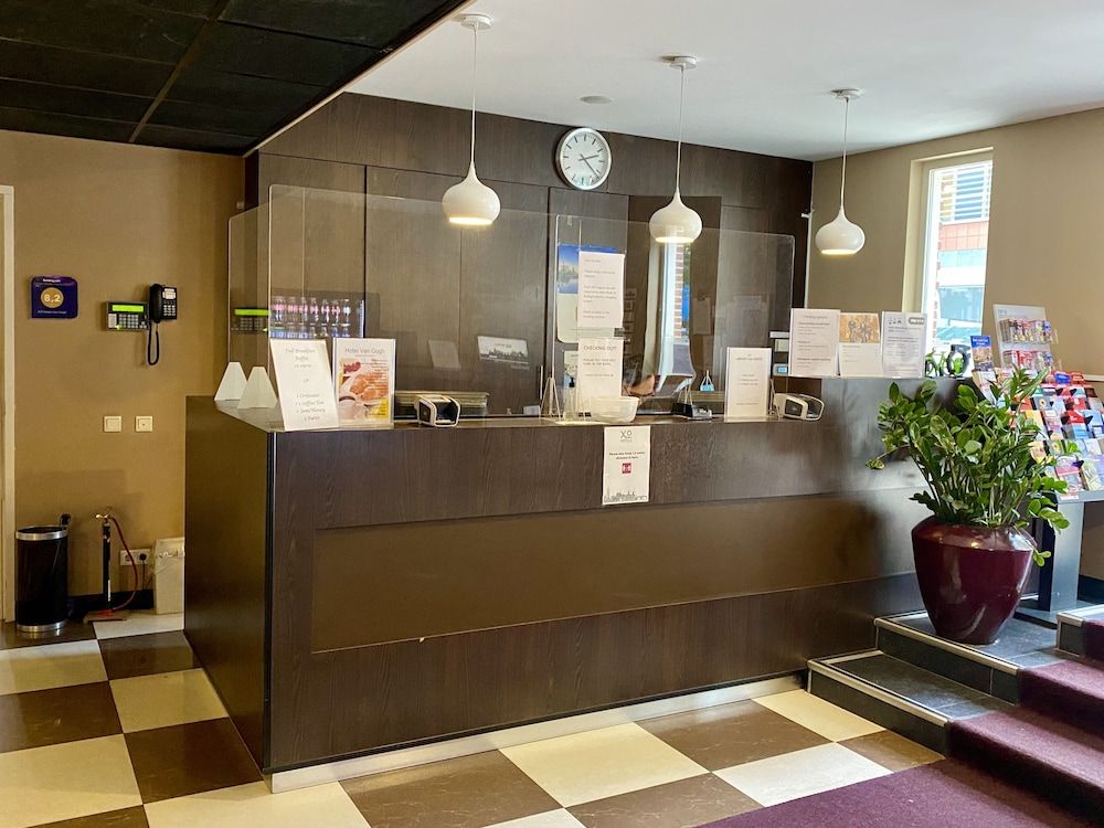 Hotel Van Gogh 2