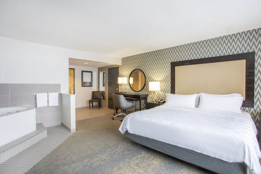 Holiday Inn & Suites PARSIPPANY FAIRFIELD by IHG 2